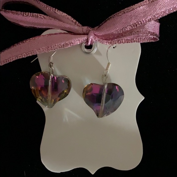 ꨄ Heart shaped glass Earrings ꨄ - Picture 2 of 4